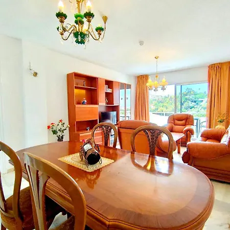 Apartamento 2 Dormitorios Solo Adultos, Freewifi, Cerca Al Mar Y A Playa De Americas, En Tenerife Sur *