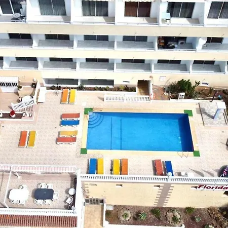 Apartamento 2 Dormitorios Solo Adultos, Freewifi, Cerca Al Mar Y A Playa De Americas, En Tenerife Sur *