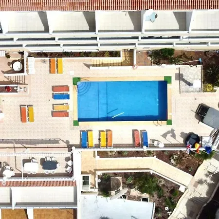 Apartamento 2 Dormitorios Solo Adultos, Freewifi, Cerca Al Mar Y A Playa De Americas, En Tenerife Sur *